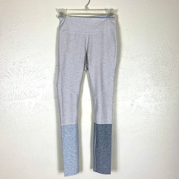 Outdoor Voices Leggings Sz XS Dipped in Oatmeal Cream Gray Colorblock - Picture 2 of 7
